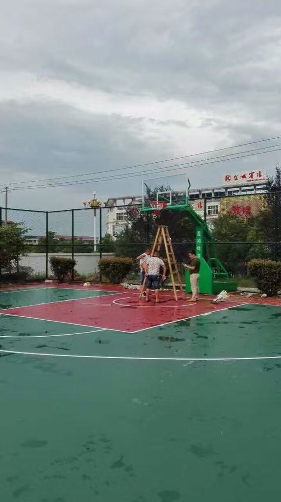 荆州公园硅PU球场 